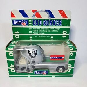 OAKLAND RAIDERS End Runner NFL Helmet Truck Team Buggy 1993 Mark
Sportcraft NEW